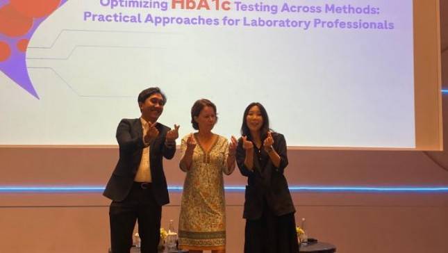  Roche Laboratory Solutions Ungkap Formula Pengendalian Diabetes melalui Inovasi Pengujian HbA1c Berbasis POCT