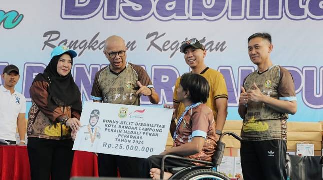 JAM-Intel Kejagung Reda Manthovani Bersama Ribuan Penyandang Disabilitas Gaungkan Gerakan Inklusi