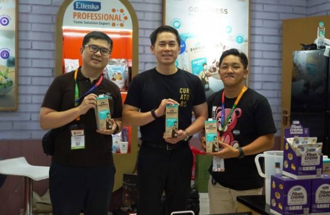 Ellenka Professional Hadirkan Coconut Milk di World of Coffee Jakarta 2025
