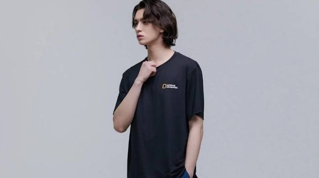 5 Ide Mix & Match Kaos dan Jaket untuk Tampilan yang Lebih Keren