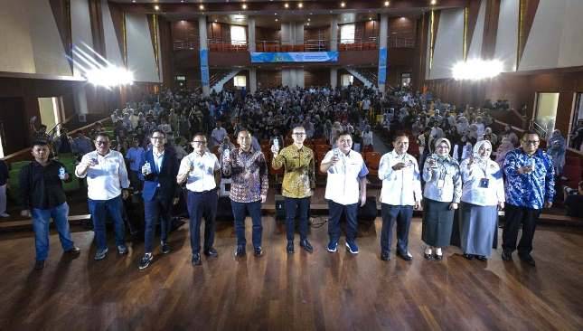 Frisian Flag Rayakan Hari Susu Sedunia 2025 Bersama Mahasiswa IPB, Ajak Raih Kekuatan untuk Menang dan Dukung Peternakan Sapi Perah Berkelanjutan