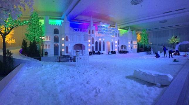 Serunya Bermain Salju di Malang Snow Paradise