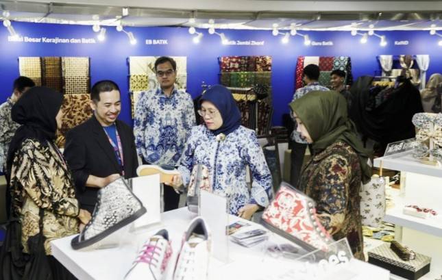  Strategi Jitu Kemenperin Wujudkan Ekosistem Batik RI Berkelanjutan  