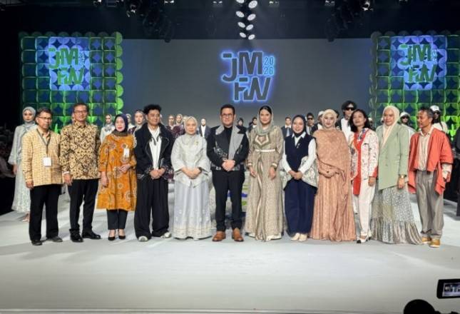 Buka JMFW 2026, Mendag Busan Dorong Modest Fashion Indonesia Berdaya Saing Global