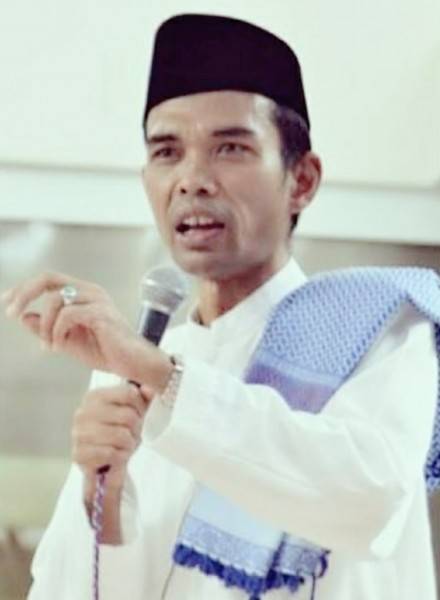 Cataatt! UAS Ingatkan Hukuman Bagi Para Pembalak dan Pembakar Hutan: Kepalanya Akan Disungkurkan Kedalam Api Neraka  