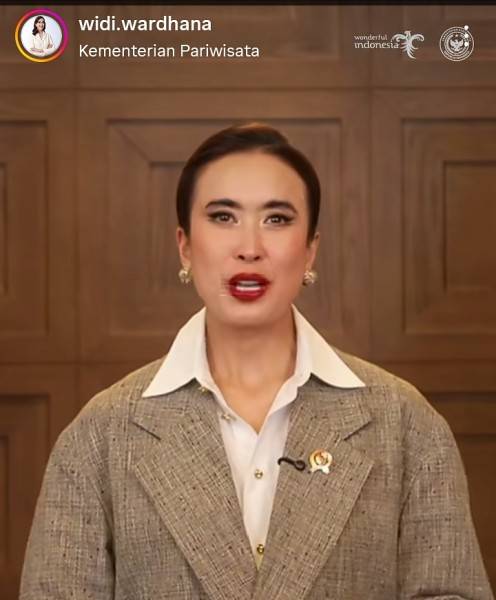 Menpar Widiyanti Imbau Keselamatan Wisata Selama Libur Natal dan Tahun Baru