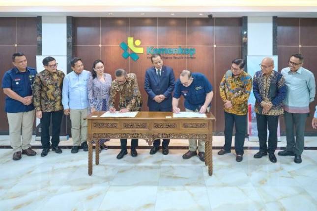  Dukung Akselerasi Pembangunan Koperasi Desa Merah Putih, SIG Tandatangani Nota Kesepahaman dengan Agrinas Pangan Nusantara