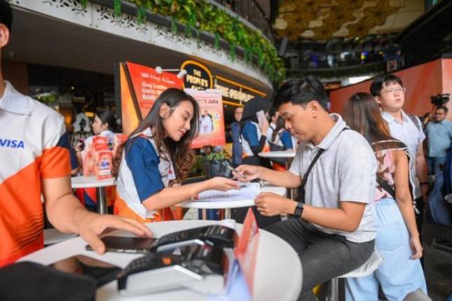  Bank Jakarta Luncurkan Kartu Debit Visa, Perluas Akses Transaksi Global dan Percepat Transformasi Perbankan Daerah