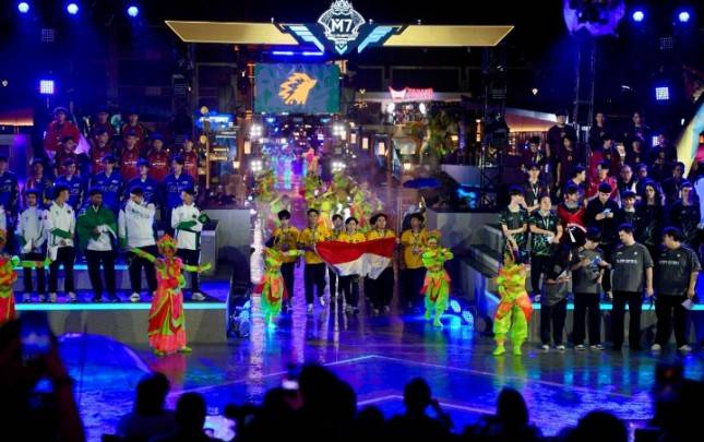 Wamen Ekraf Buka M7 World Championship, Batik hingga Gatotkaca  Angkat Identitas RI di Esports Global