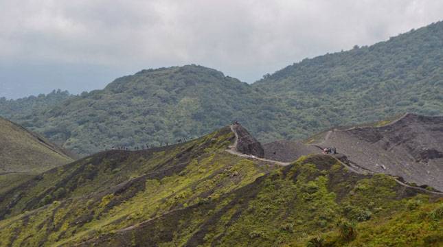 Taman Nasional Gunung Api Bukit Kaba Tutup Selama 20 Hari