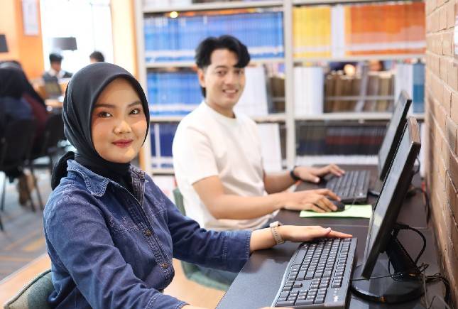 Prospek Karier dan Tantangan Dunia Masa Depan Informatika
