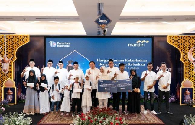 Berbagi Kebaikan Ramadan, Bank Mandiri Gelar Buka Puasa, Santunan, dan Khitanan Massal di Jawa Timur