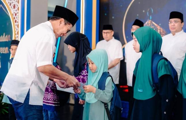 Berbagi Kebaikan di Palembang, Bank Mandiri Gelar Buka Puasa Bersama Anak Yatim