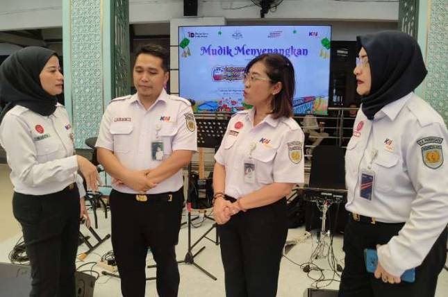 KAI Wisata Meriahkan Mudik Lebaran 2026 di Stasiun Pasar Senen, Hadirkan Kesenian hingga Bagi Takjil