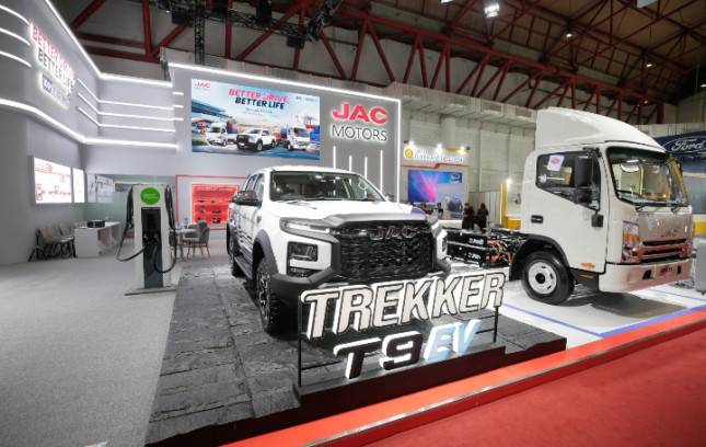 JAC Motors Indonesia Debut di GIICOMVEC 2026, Hadirkan Tiga EV Komersial untuk Industri