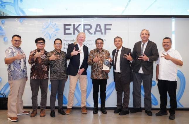 Film Happy Eyes: Jejak Kolaborasi Indonesia&ndash;Prancis di Layar Lebar