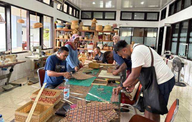 Dari Gerabah Jadi Dolar: Balai Kemenperin Jogja Sulap IKM Kerajinan Naik Kelas