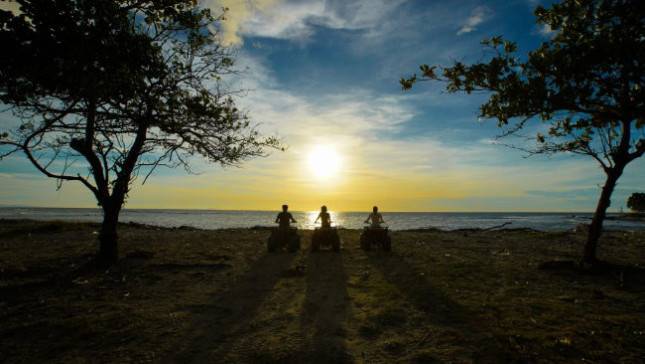 Sunset Tanjung Lesung Jababeka: Makna di Balik Kenangan
