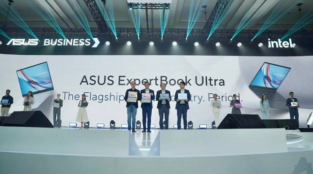 ASUS ExpertBook Ultra Bidik Segmen Premium, Usung Performa AI dan Desain Ultra Ringan