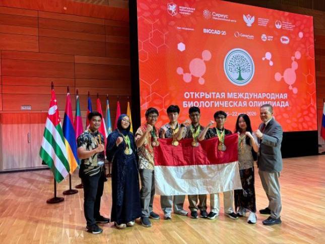 Top, Membanggakan! Derikson Cs, Jiwa Riset Indonesia yang Bersinar di OIBO 2026