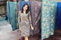 Senyum Pemilik Batik Sekar Mulyo dan Ratusan UMKM Rembang yang Omzet Melejit Berkat SIG