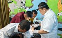Alumni Fakultas Kedokteran (FK) Universitas YARSI Angkatan 1999 gelar Khitanan Massal Gratis di Pondok Pesantren Darojatul Ashfad (Daarfhad), Bekasi.