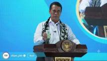 Mentan Andi Amran Sulaiman dalam sambutan ground breaking Pembangnan Peternakan Sapi Perah Terpadu Global Dairi Bersama di Jawa Tengah. (foto dihasilkan AI/ditjenpkh)