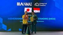 Penandatanganan MoU antara Living Lab Ventures (LLV) dengan PT Nihon M&A Center Indonesia (NMAI)