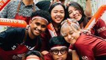 15 Ide Lomba 17 Agustus yang Unik dan Seru: Dari Trenggiling Kardus sampai Voli Terpal