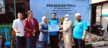 Penyerahan Bantuan Pengadaan Sarana Ibadah: Program Pegadaian Peduli Rumah Ibadah Masjid As Siraaj Kademangan x Pegadaian Cabang Serpong.