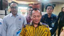 Menperin Muhammad Sarmuji bersama Dirjen IKFT Kemenperin Taufiek Bawazier dan Ketua Umum ASAKI Edy Suyanto 