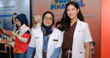 None Jakarta 2026, Dokter Citra Poerwa bersama Pemimpin Grup Dana Ritel & Transaksional Bank Jakarta, Yuniar T di acara Jakarta Financial Festival 2026.