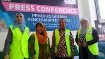 Waspada Diabetes, Ratusan Perempuan Lakukan Pemeriksaan