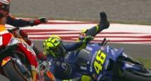 Marquez Tabrak Rossi Sampai Terjatuh di Moto GP Argentina