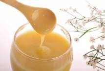 Manfaat Royal Jelly, Ungkap Rahasia di Balik Kulit Wajah Cantik dan Sehat