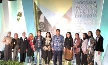 Menteri Perindustrian Airlangga Hartarto didampingi Dirjen IKM Kemenperin saat membuka Indonesia Moslem Fashion Expo 2018 (Foto: Dok. Kemenperin)