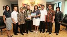 Kementerian Koperasi dan UKM Agus Muharram Bekerjasama Dengan Kementerian Koperasi dan UKM dengan Kementerian Industri dan Perdagangan Republik Mozambik (Ahmad Fadli/INDUSTRY.co.id)