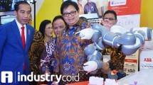 Presiden RI Joko Widodo bersama Menteri Perindustrian Airlangga Hartarto