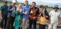 Suwandi, Dirjen Hortikultura bersama petani