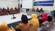 Dirut LPDB KUMKM Braman Setyo saat mengunjungi Kopwan SBW di Surabaya, Jawa Timur, Kamis (23/5/2019).