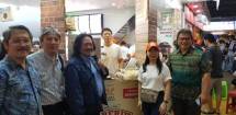 PT Indofood Sukses Makmur Tbk dalam hal ini Bogasari yang memberikan support tepung terigu dari Bogasari cakra kembar sampai 100 kilo kepada pelaku usaha Paberik Mie