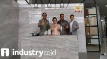 Keramik Berkualitas Tinggi, QnQ Gress Resmi Hadir di Wisco Gallery Batam