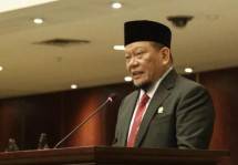 La Nyalla Mahmud Mattalitti 