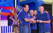 Direksi Sinarmas Land bersama Direkai BCA 