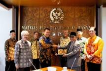 Ketua MPR Ajak Umat Islam Perangi Intoleransi dan Diskriminasi