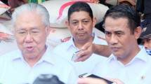 Menteri Pertanian, Amran Sulaeman bersama Menteri Perdagangan Enggartiasto Lukito 