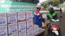 Pertamina Lubricants Salurkan Paket Sembako untuk Pengemudi Transportasi Umum