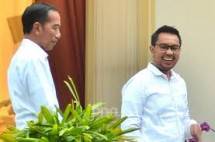 Staf Khusus Andi Taufan Garuda Putra bersama Presiden Joko Widodo (Foto: Fajar.co)