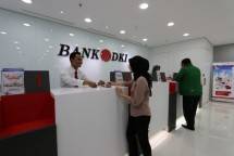 Pelayanan di kantor Bank DKI