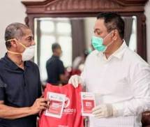 Cegah Covid-19, Pelindo 1 Bagikan Masker ke Masyarakat Karo dan Dairi